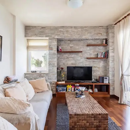 아파트 Warm In The Heart Of The Center - Balcony & View 니코시아