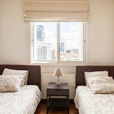 Warm In The Heart Of The Center - Balcony & View 아파트