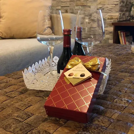 Warm In The Heart Of The Center - Balcony & View 아파트