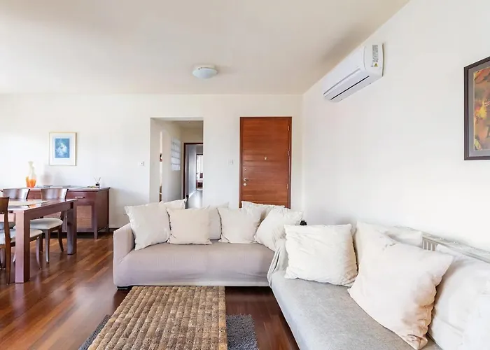 Warm In The Heart Of The Center - Balcony & View * Nikósie