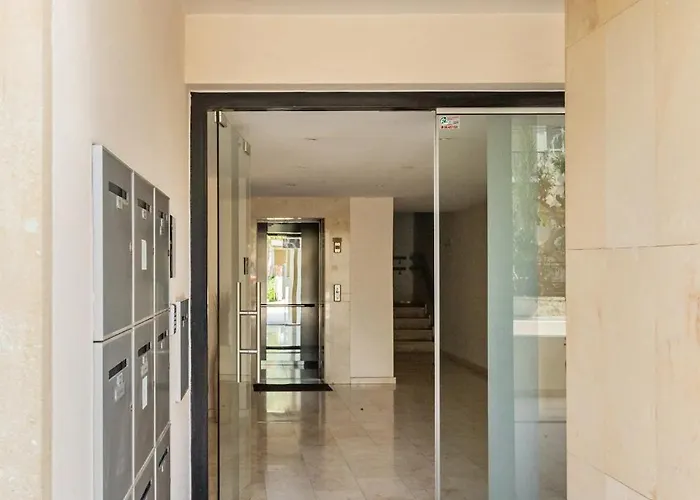 Apartmán Warm In The Heart Of The Center - Balcony & View *